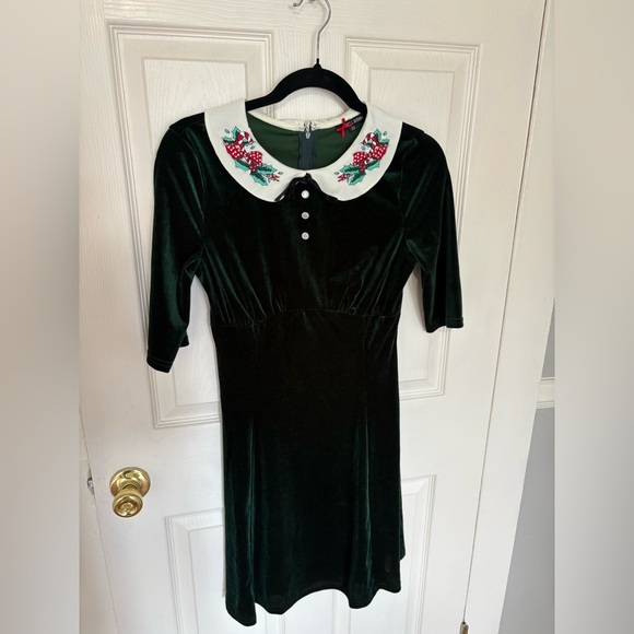 Hell Bunny Green Velvet Holiday Dress | Pinup Rockabilly Style | Size XS - Picture 4 of 13
